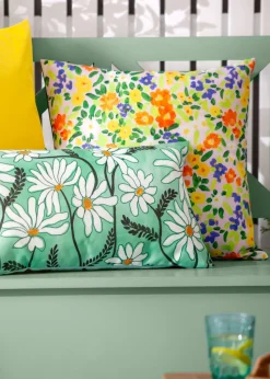 Wylder Nature Confetti Floral Printed Outdoor Outdoor Cushion