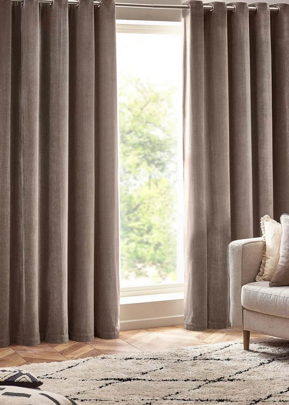 Yard Heavy Chenille Velvet Eyelet Curtains