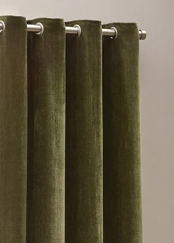 Yard Heavy Chenille Velvet Eyelet Curtains