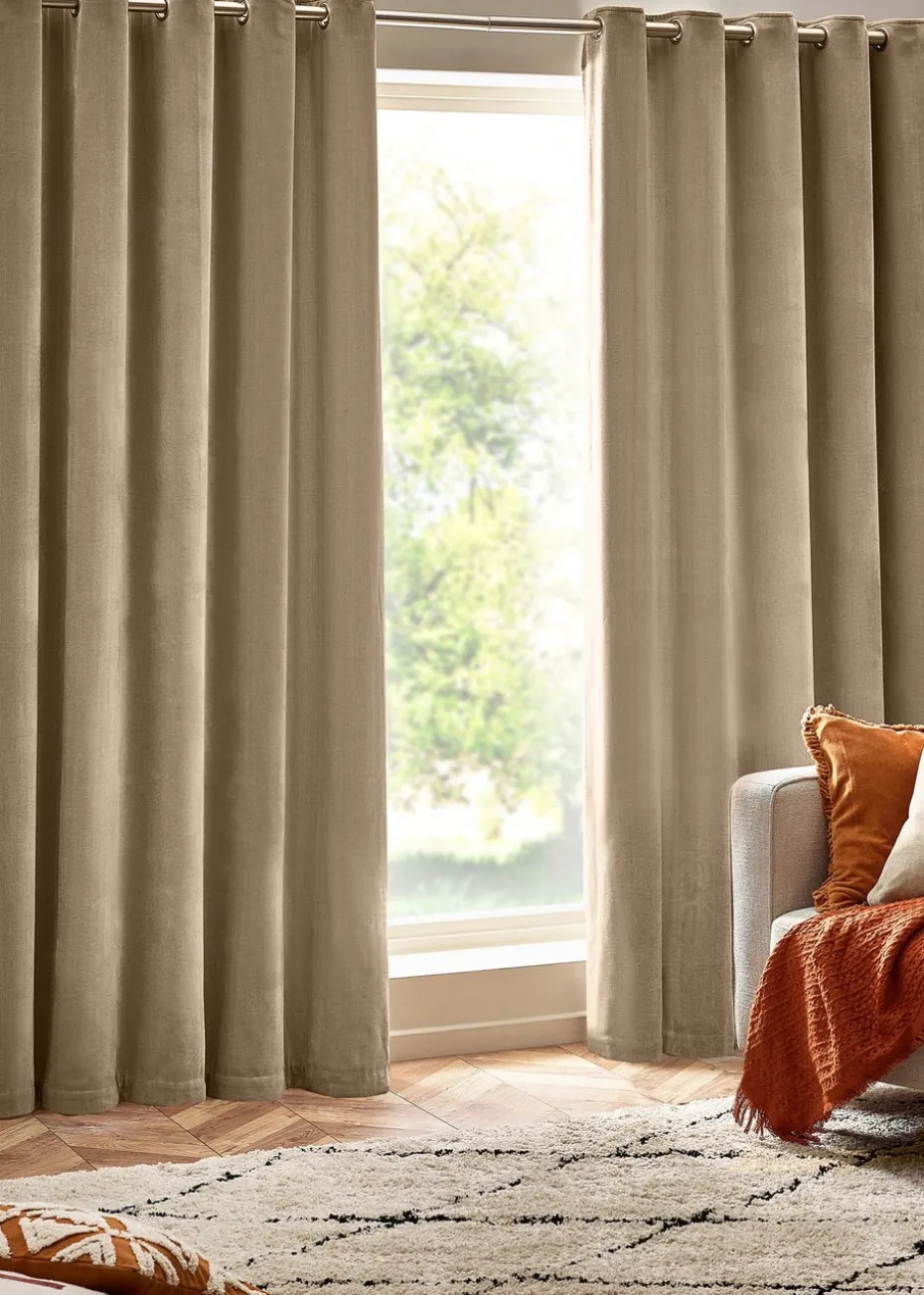 Yard Heavy Chenille Velvet Eyelet Curtains