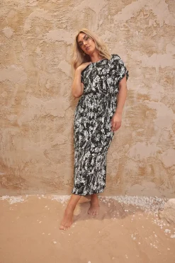 Yours Curve Black Abstract Print Plisse Maxi Dress