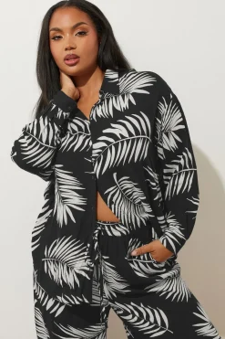 Yours Curve Black & White Palm Print Crinkle Shirt