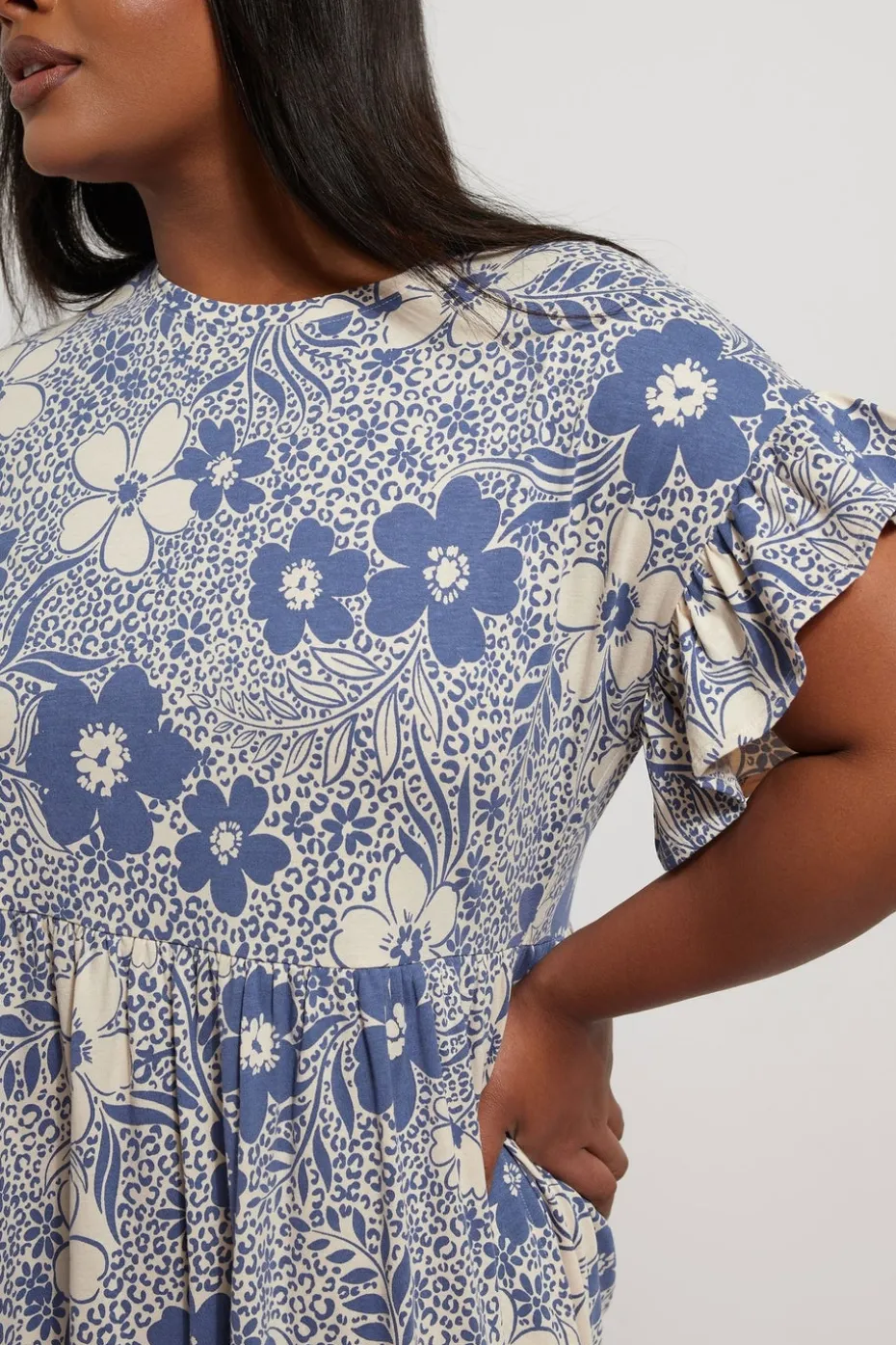 Yours Curve Blue Floral Print Frill Sleeve Midaxi Dress