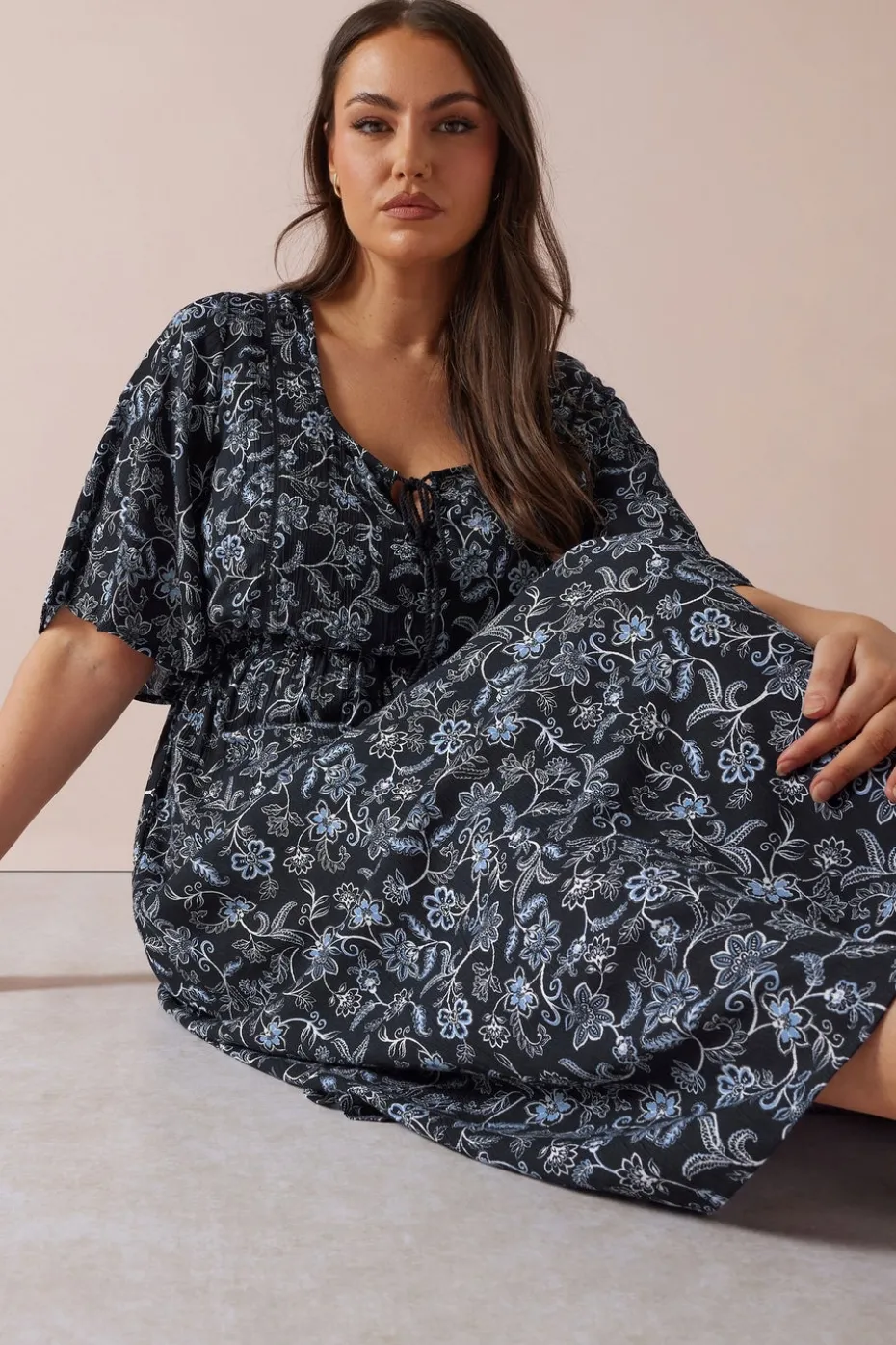 Yours Curve Blue Paisley Print Tie Front Maxi Dress