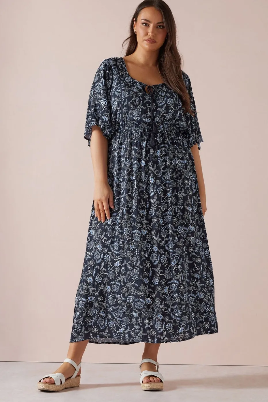 Yours Curve Blue Paisley Print Tie Front Maxi Dress