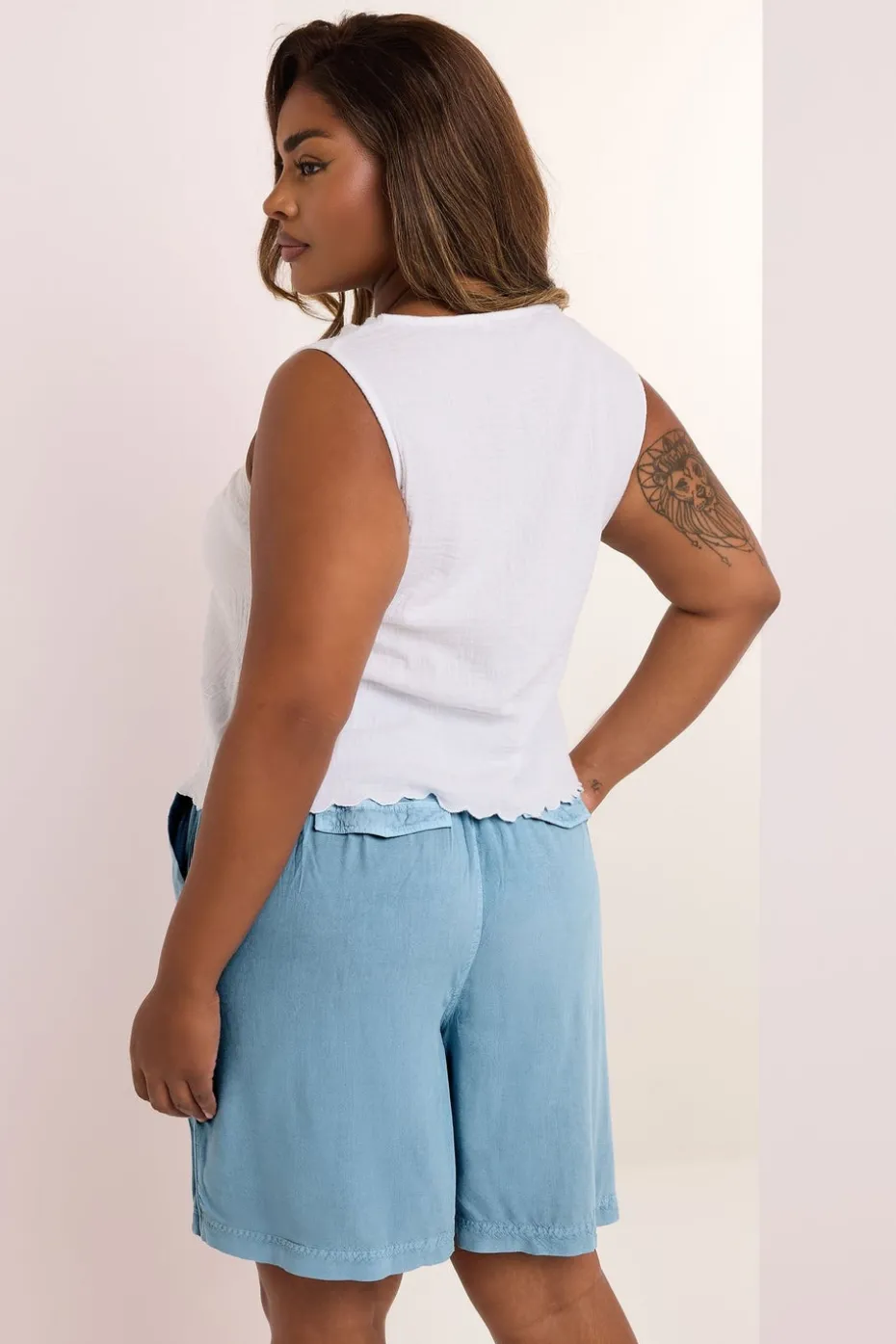 Yours Curve Light Blue Chambray Pull On Shorts