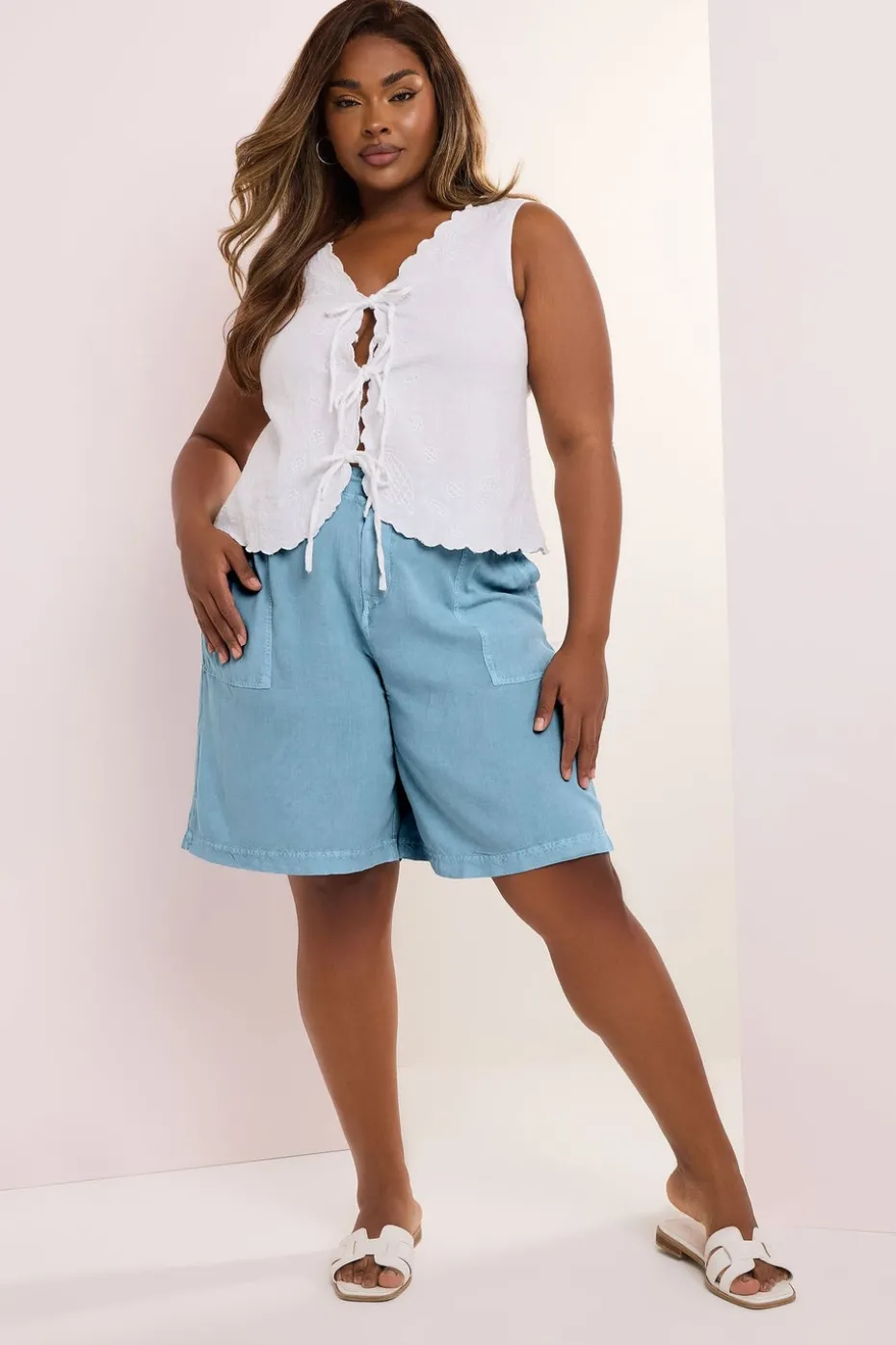 Yours Curve Light Blue Chambray Pull On Shorts