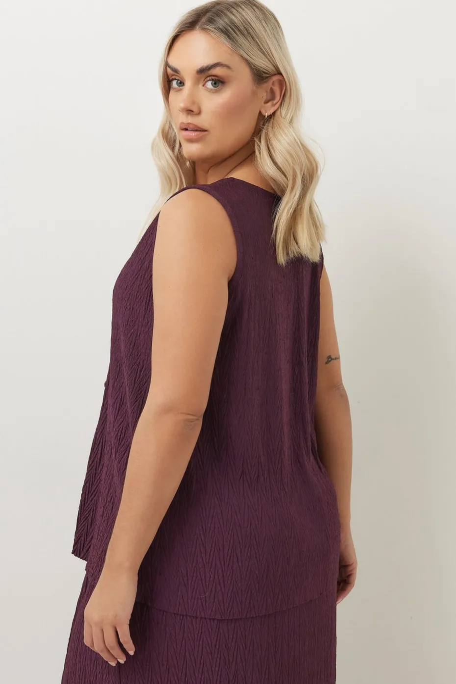 Yours Curve Purple Crinkle Plisse Waistcoat