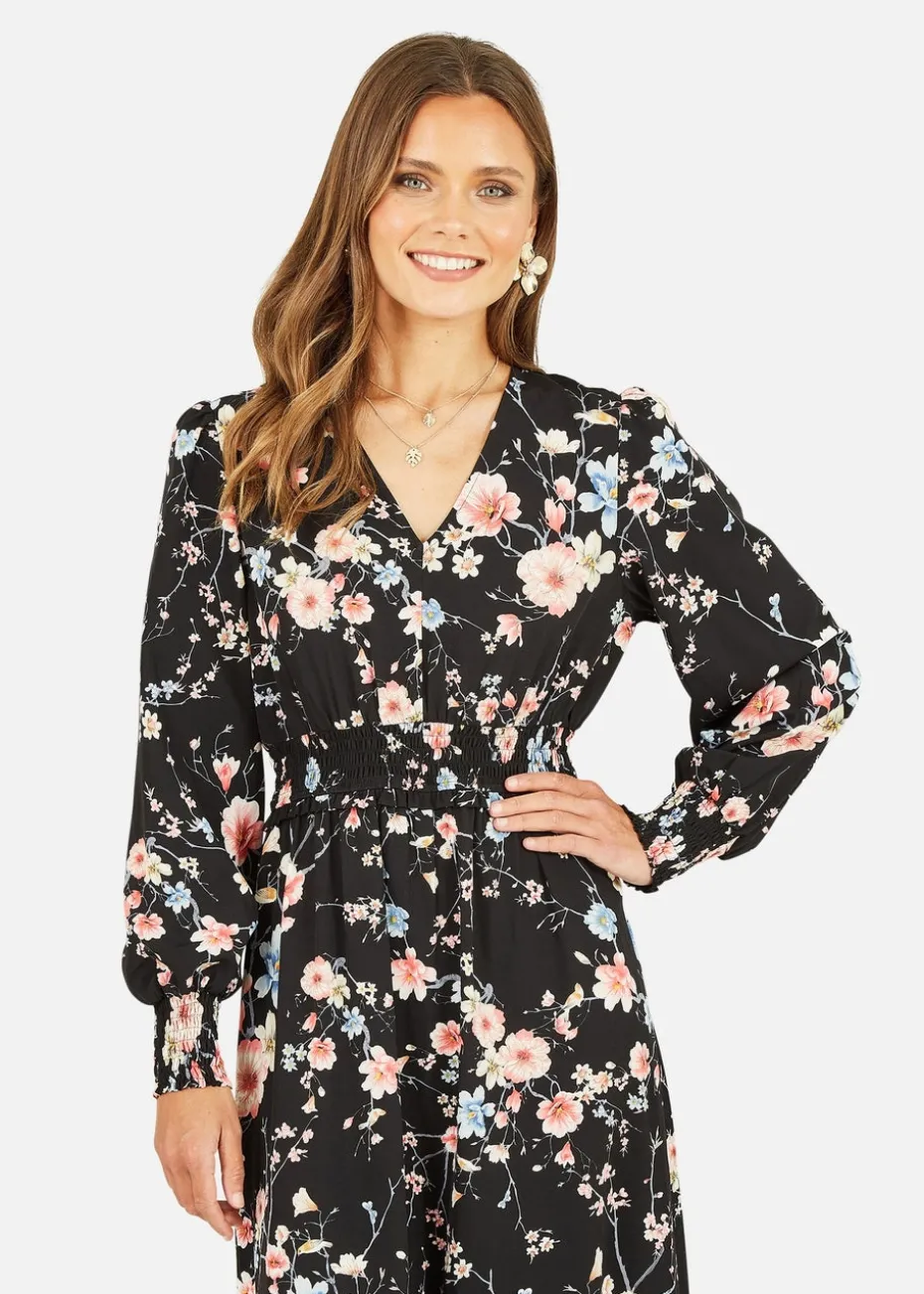 Yumi Black Blossom Floral Print Ruched Long Sleeves Midi Dress