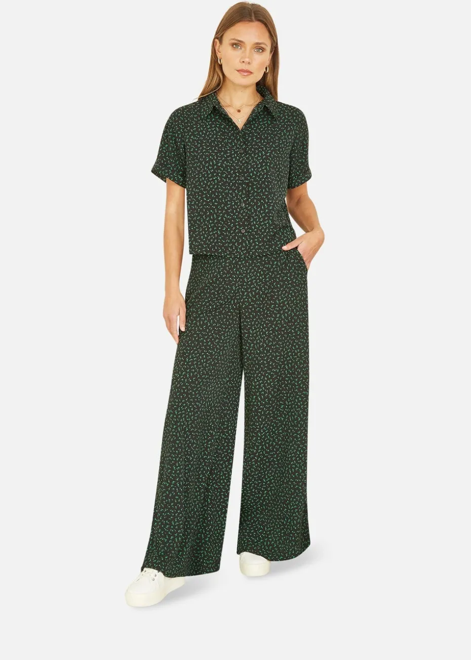 Yumi Black Ditsy Print Shirt